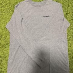 patagonia グレー 長袖カットソーのサムネイル