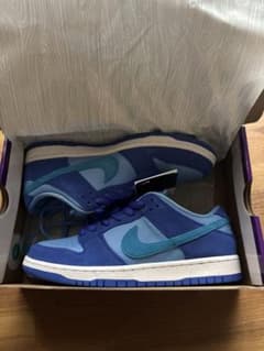 Nike SB Dunk Low "Blue Raspberry"のサムネイル