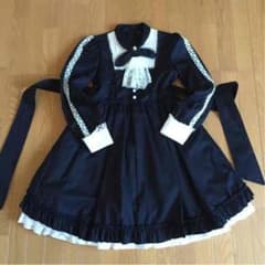 メイド風ワンピースのサムネイル