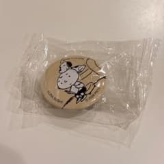 [익명] PEANUTS 쿠라 스시 캔 배지 스누피 & 찰리 브라운