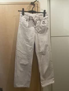 H&M ホワイト ストレートレッグデニム 34のサムネイル