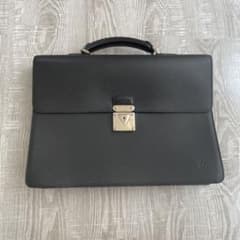 LOUIS VUITTON ビジネスバッグのサムネイル