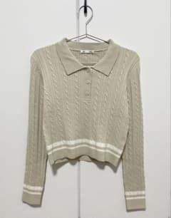 新品未使用【GU】ベージュ ケーブルニット クロップドポロシャツのサムネイル