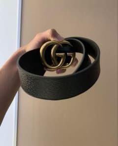 ⭐️【本日限定】⭐️GUCCI ブラック ベルト GGバックル 85/34 箱付きのサムネイル
