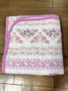 ✨期間限定お値下げ✨キルティング 敷きパッド 花柄 シングル ピンク ハワイアンのサムネイル