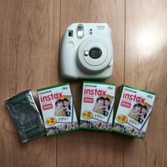FUJIFILM チェキ instax mini8+     フィルムセットのサムネイル