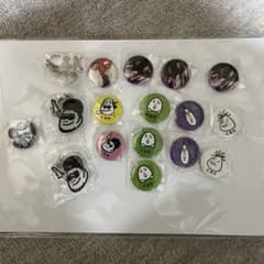 C&K グッズセット ピンバッジ キーホルダーのサムネイル