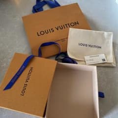 LOUIS VUITTON ギフト用空箱 ショッパー 保存袋セット - メルカリ