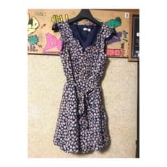 花柄 ワンピースのサムネイル