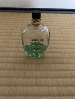 GIVENCHY INSENSÉ ULTRAMARINE 香水のサムネイル