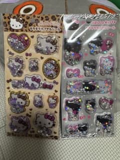ハローキティ キラキラカプセルシール2枚セットのサムネイル