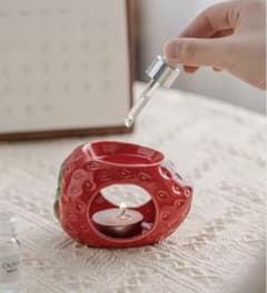 即購入⭕️ストロベリー型 アロマ オイル キャンドルホルダーのサムネイル