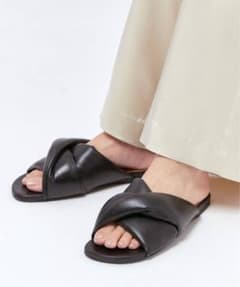 JW ANDERSON ゴールドチェーン ヒール サンダル ミュール Y2K 黒 JW ANDERSON ゴールドチェーン ヒール サンダル ミュール Y2K 黒