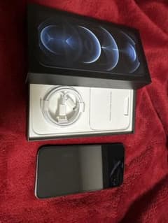 iPhone 12 Pro Max パシフィックブルー 256 GBのサムネイル