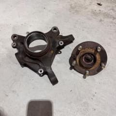 中古】GDB インプレッサ STI E型 右フロント ハブ ナックル ASSY