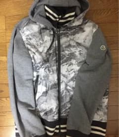 【uncle teddy bear様専用】MONCLER モンクレール パーカーのサムネイル