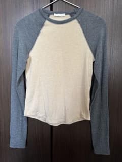 【中古】ZARA コントラスト色ラグランスリーブTシャツ　グレーナチュラルのサムネイル