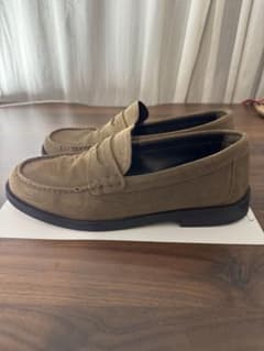 【超美品】【超特価】ZARA ベージュ　スエードローファーのサムネイル