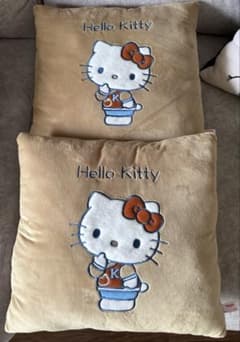 【2個】ハローキティー　クッション