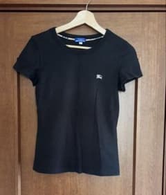 バーバリーブルーレーベル ブラックTシャツ　Mサイズ　38のサムネイル