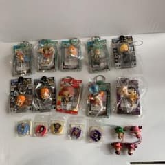 ワンピース　キーホルダー&バッチのサムネイル