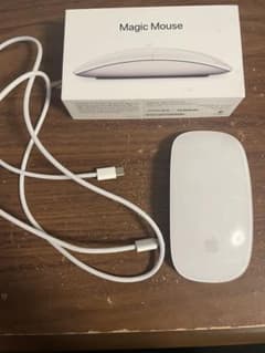 Magic Mouse ホワイト USB-Cケーブル付きのサムネイル