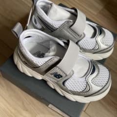 New Balance 230 Hook and Loopサンダル 15cm - メルカリ