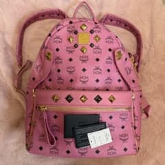 MCM リュック ピンク スタッズ　MYL 4AVC47 RE001 MCM リュック ピンク スタッズ MYL 4AVC47 RE001 - メルカリ