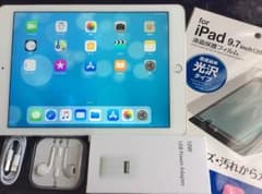 セール中値下げiPad Air2セルラーゴールド色。美品訳あり！特典ありのサムネイル