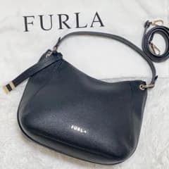 ✨美品✨人気✨フルラ シエナ 2way ショルダーバッグ ホーボー レザー