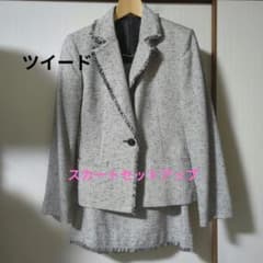 セレモニースーツ、 スカートスーツ サイズ38 (M)のサムネイル