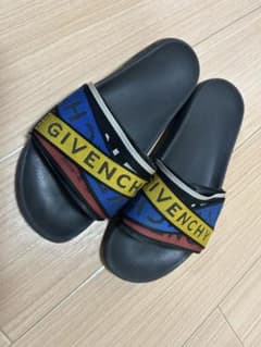 Givenchy シャワーサンダルのサムネイル