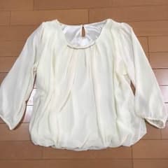 トップスのサムネイル