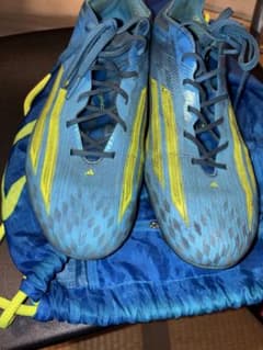 2回だけ使用adidas F50elite26.5 ２日だけ8000円で。のサムネイル