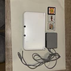 p*n様 3DS LL 白 本体 ACアダプター カセット3本付きのサムネイル
