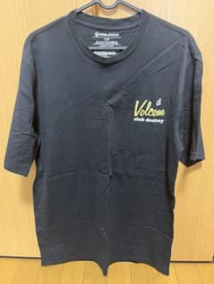 値下げ交渉可能！Volcom Tシャツ Lサイズ 黒のサムネイル