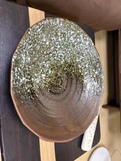 茶色と緑のグラデーションのボウルのサムネイル