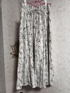 GLOBAL WORK 花柄ワイドパンツ Mサイズのサムネイル