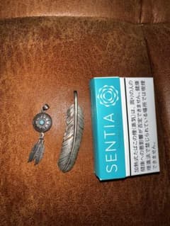 シルバー　フェザーのサムネイル