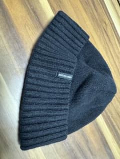Patagonia ニット帽 黒のサムネイル