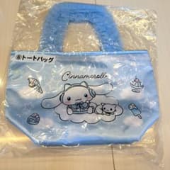 シナモンロールくじ　フリルトートバッグのサムネイル