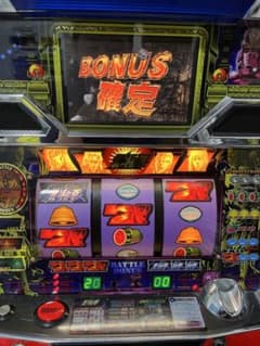 初代北斗の拳4号機（キャパシタ交換済）コイン不要機付のサムネイル