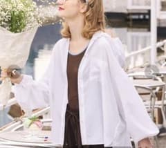 ライトシアーギャザー オーバーフーディーシャツパーカーフーディーシャツ　本日のみ