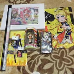 ラブライブ 机 タペストリー フィギュアなどのサムネイル