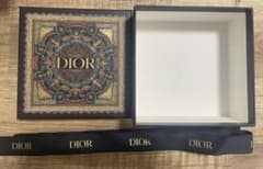 Dior ギフトボックス 空箱 リボン付きのサムネイル