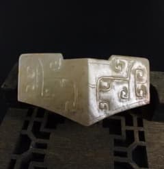 漢代 玉剣飾-剣格 古玉和田玉 中国美術装身具 骨董工芸品収蔵品 - メルカリ