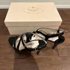PRADAピンヒールのサムネイル