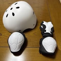 子供用ヘルメット プロテクターセット Sサイズ ホワイトのサムネイル