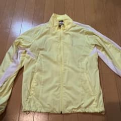 ナイキパーカーMサイズのサムネイル
