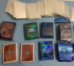 遊戯王トランプコレクション ノーマル コンプ スリーブ付き 遊戯王公式スリーブ6種+トランプ柄スリーブ＋1種 - メルカリ
